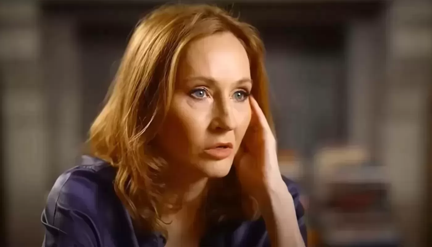 Автор «Гарри Поттера» Дж.К. Роулинг назвала Эмму Уотсон невеждой